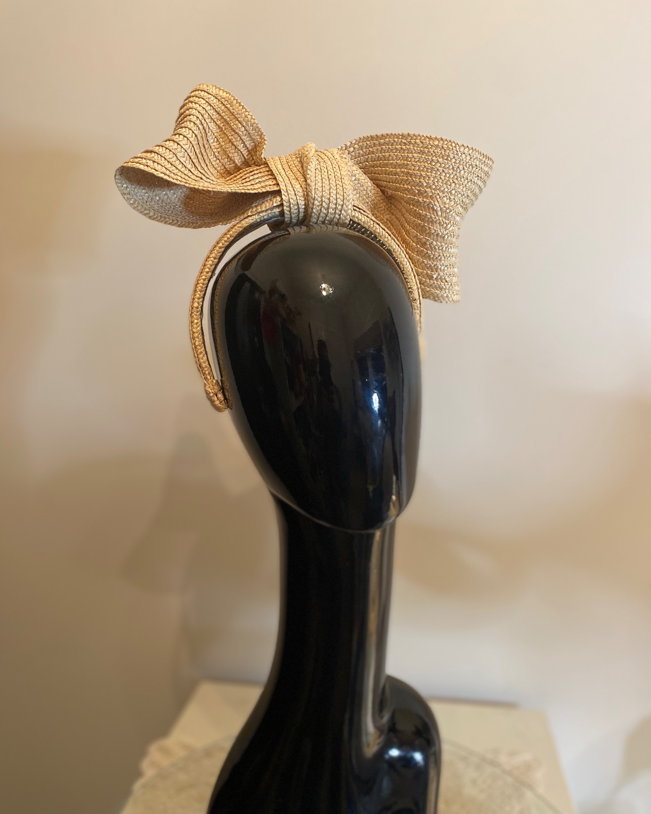 Natural Straw Bow – Rebecca Hillis Millinery