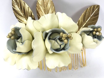 For Sale: Ashlee Comb in Cream & Gold 