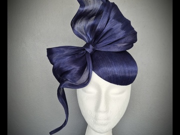 For Sale: Navy Locopa bow fascinator